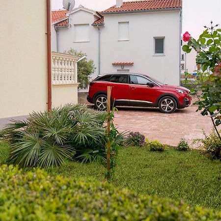 Apartments4You Vodice Esterno foto