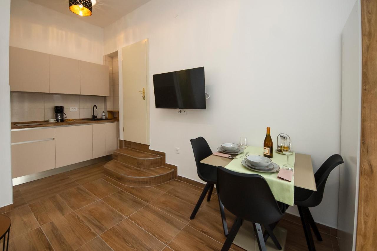 Apartments4You Vodice Esterno foto