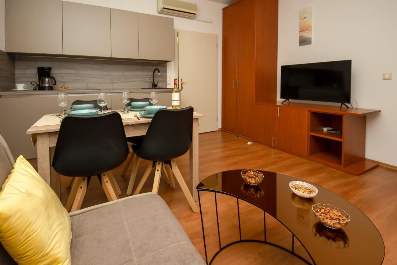 Apartments4You Vodice Esterno foto