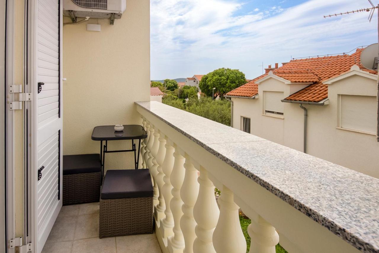 Apartments4You Vodice Esterno foto