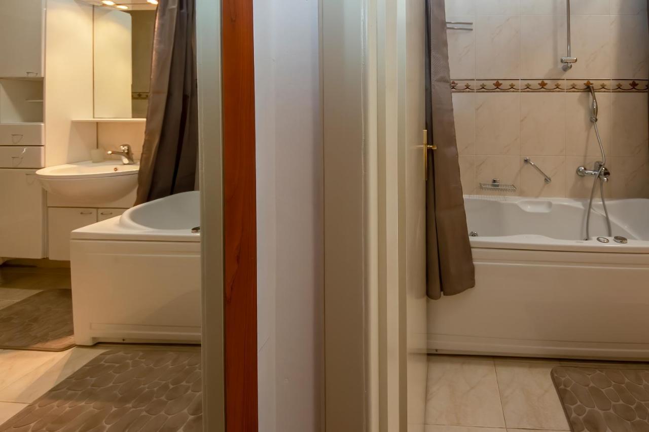 Apartments4You Vodice Esterno foto
