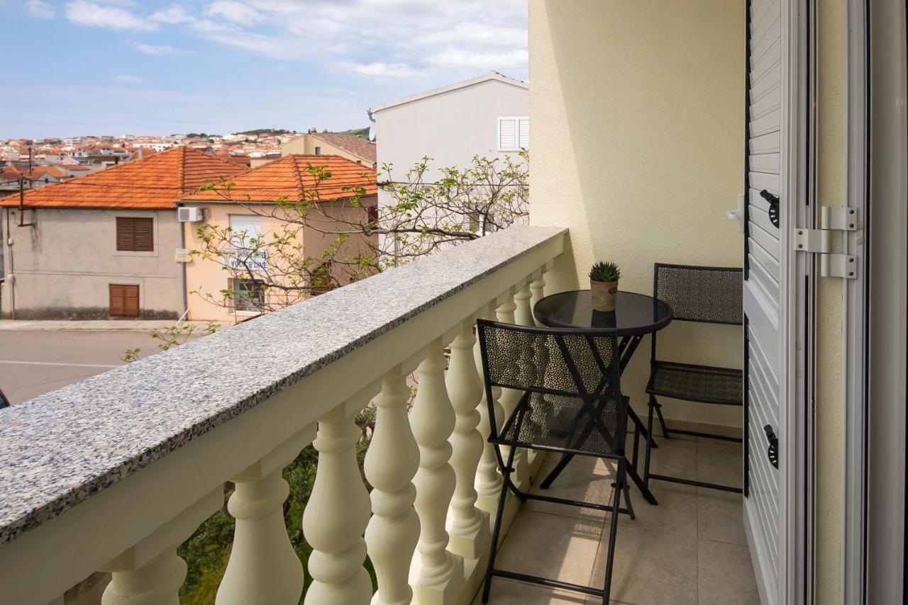 Apartments4You Vodice Esterno foto