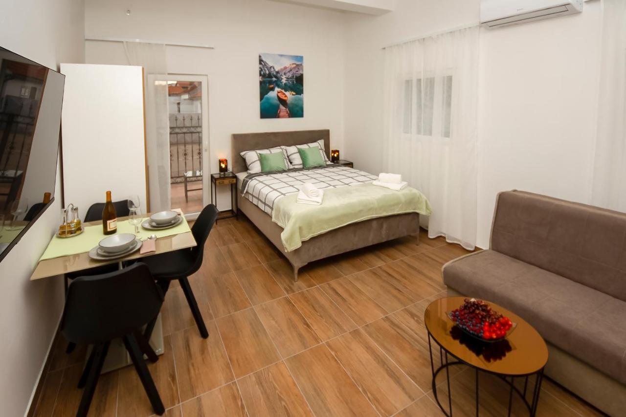 Apartments4You Vodice Esterno foto
