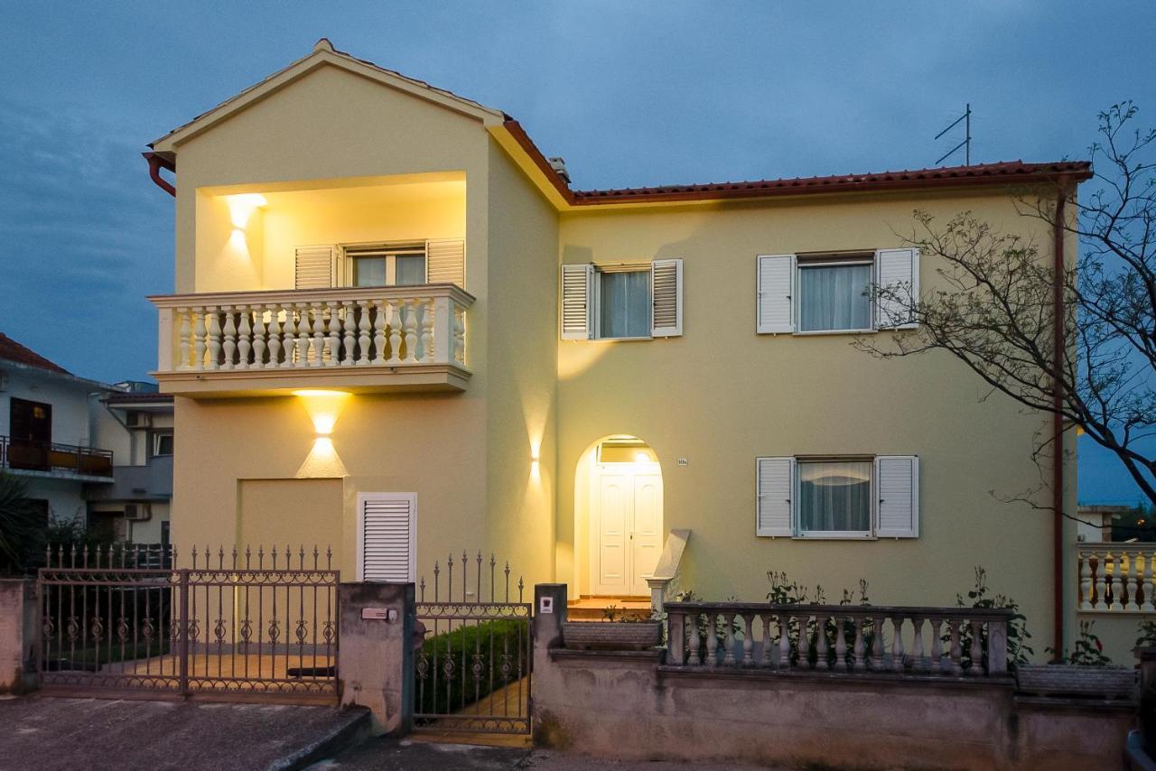 Apartments4You Vodice Esterno foto