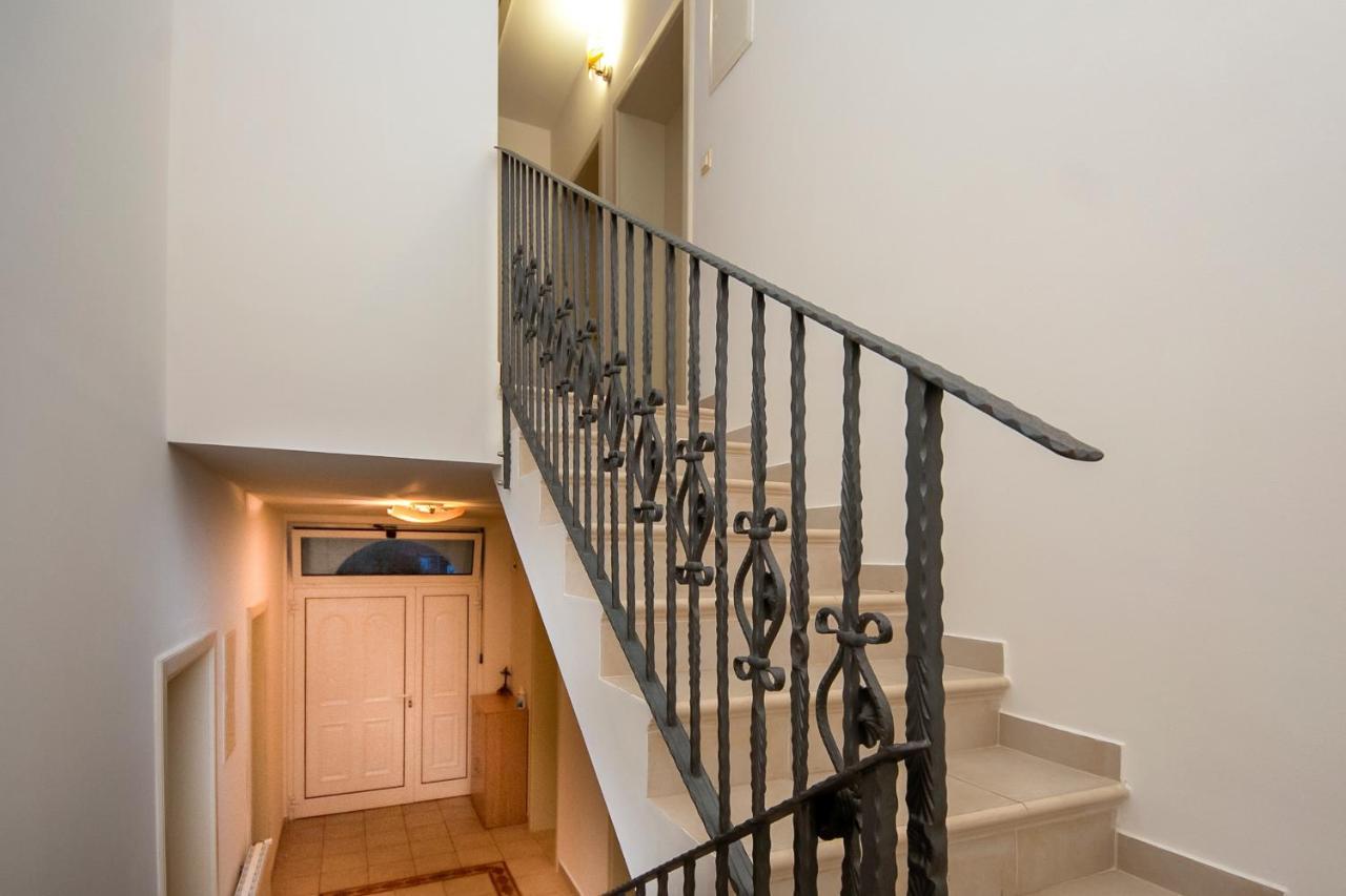 Apartments4You Vodice Esterno foto