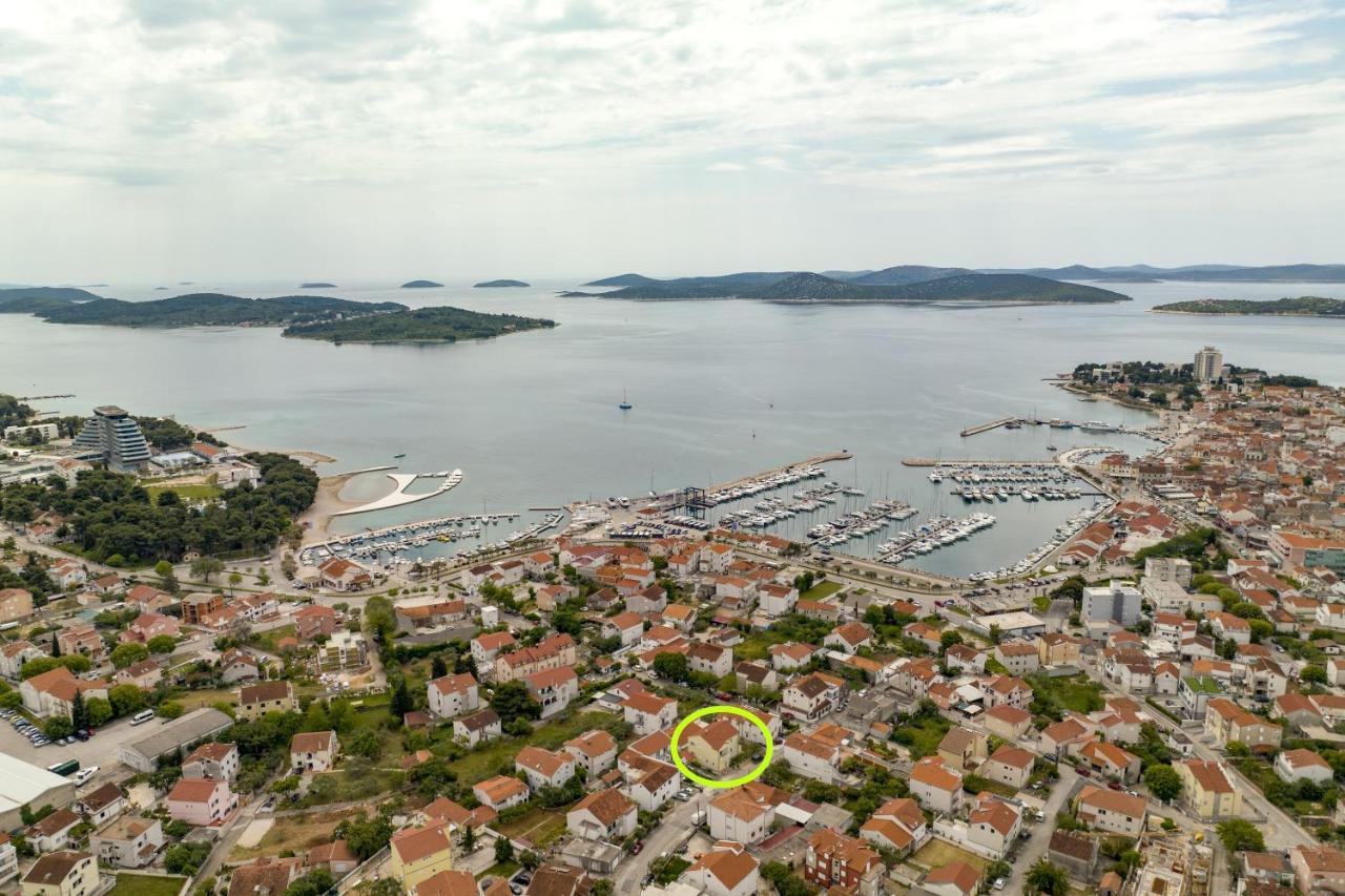 Apartments4You Vodice Esterno foto