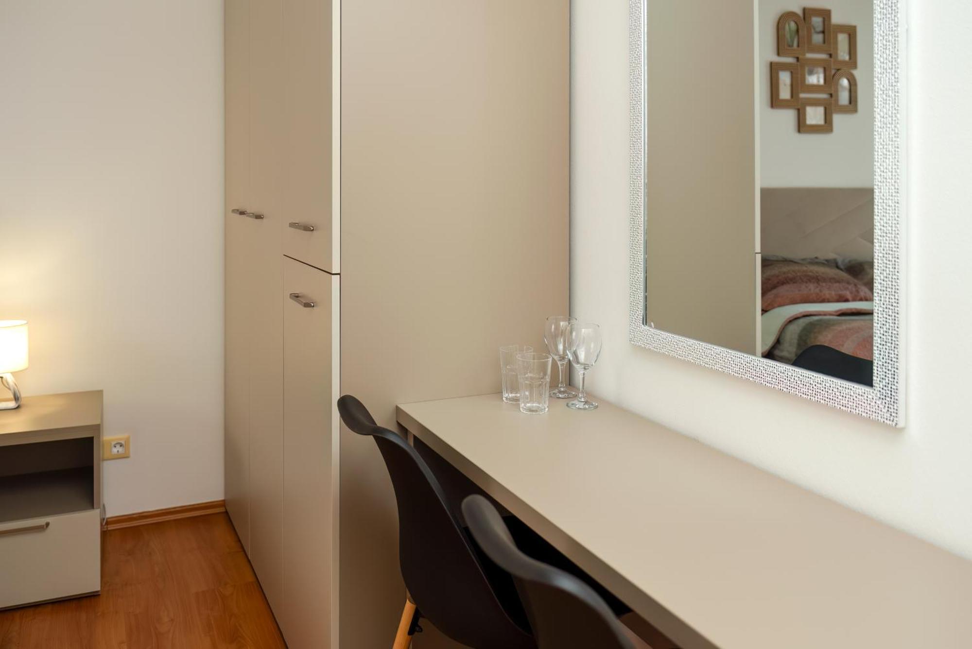 Apartments4You Vodice Esterno foto