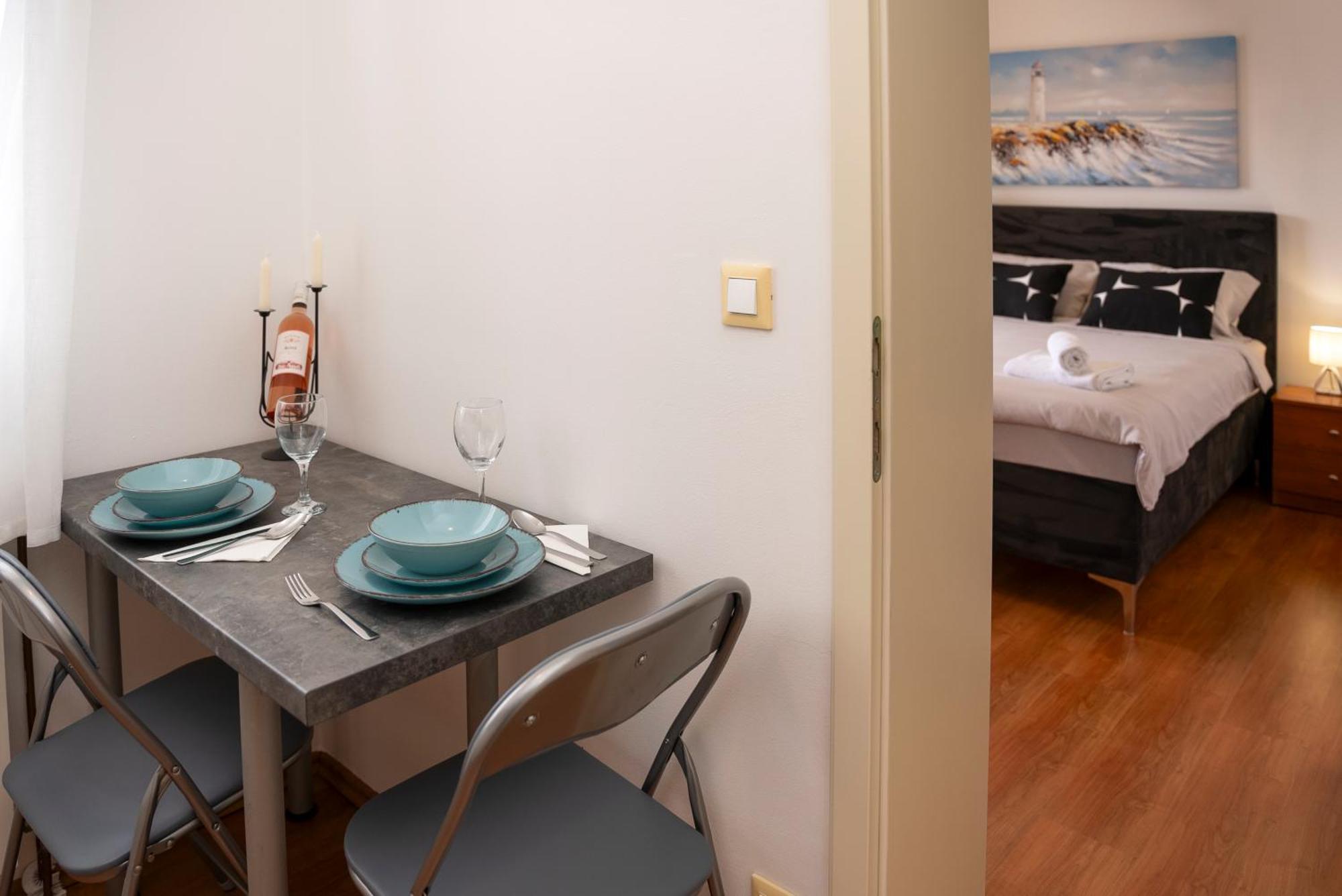 Apartments4You Vodice Esterno foto