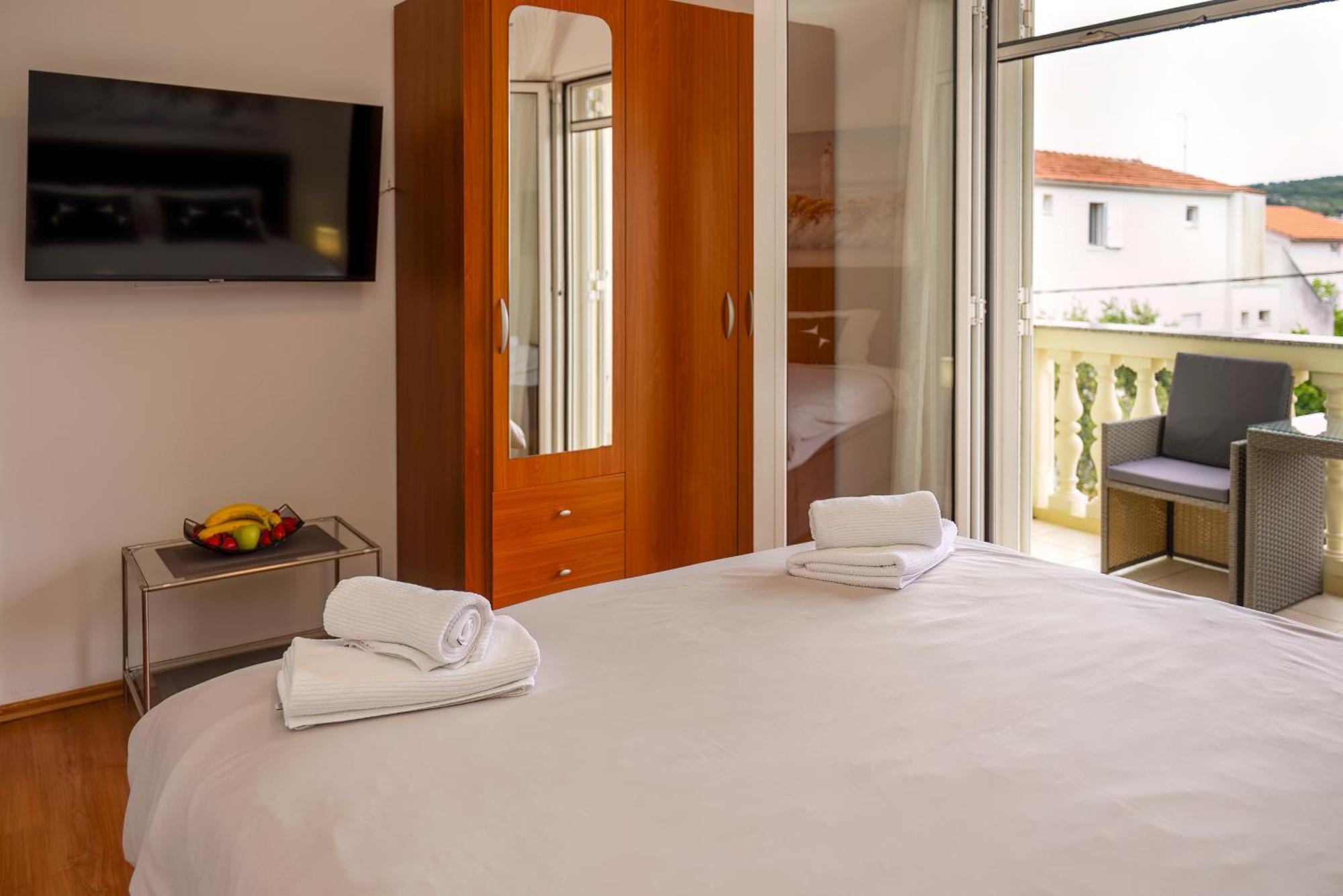 Apartments4You Vodice Esterno foto