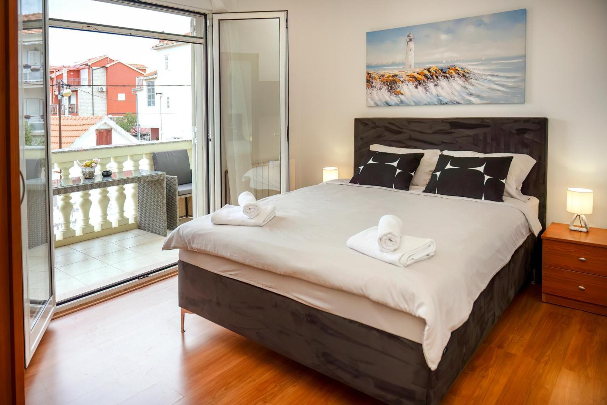 Apartments4You Vodice Esterno foto